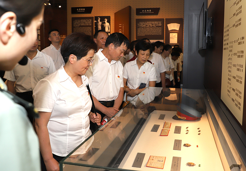 党建引领 凝心聚力——安徽省长城物业开展“迎七一”系列主题党日活动
